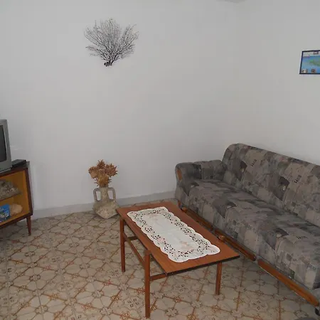 Kuzmicic Jelsa (Hvar)